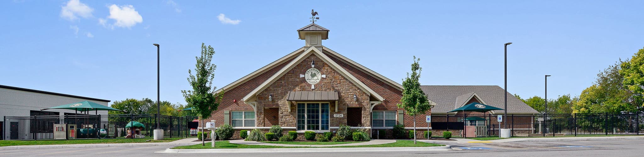 Exterior of Rogers at Pinnacle Hills