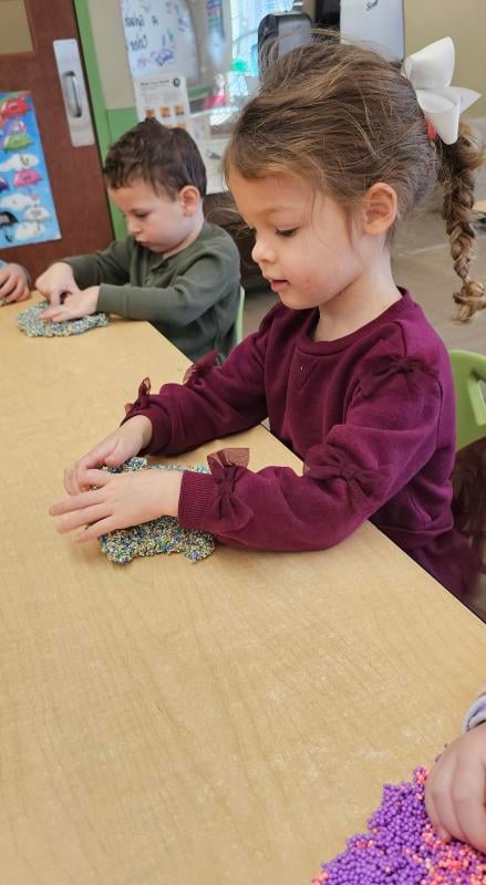 Pathways- Exploring Textures Today we are sculpting with Floam to see what we can make! What does it feel like? How is floam different from play doh?