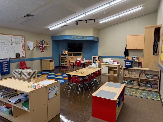 Explorer Classroom 