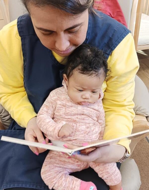 Reading with teacher