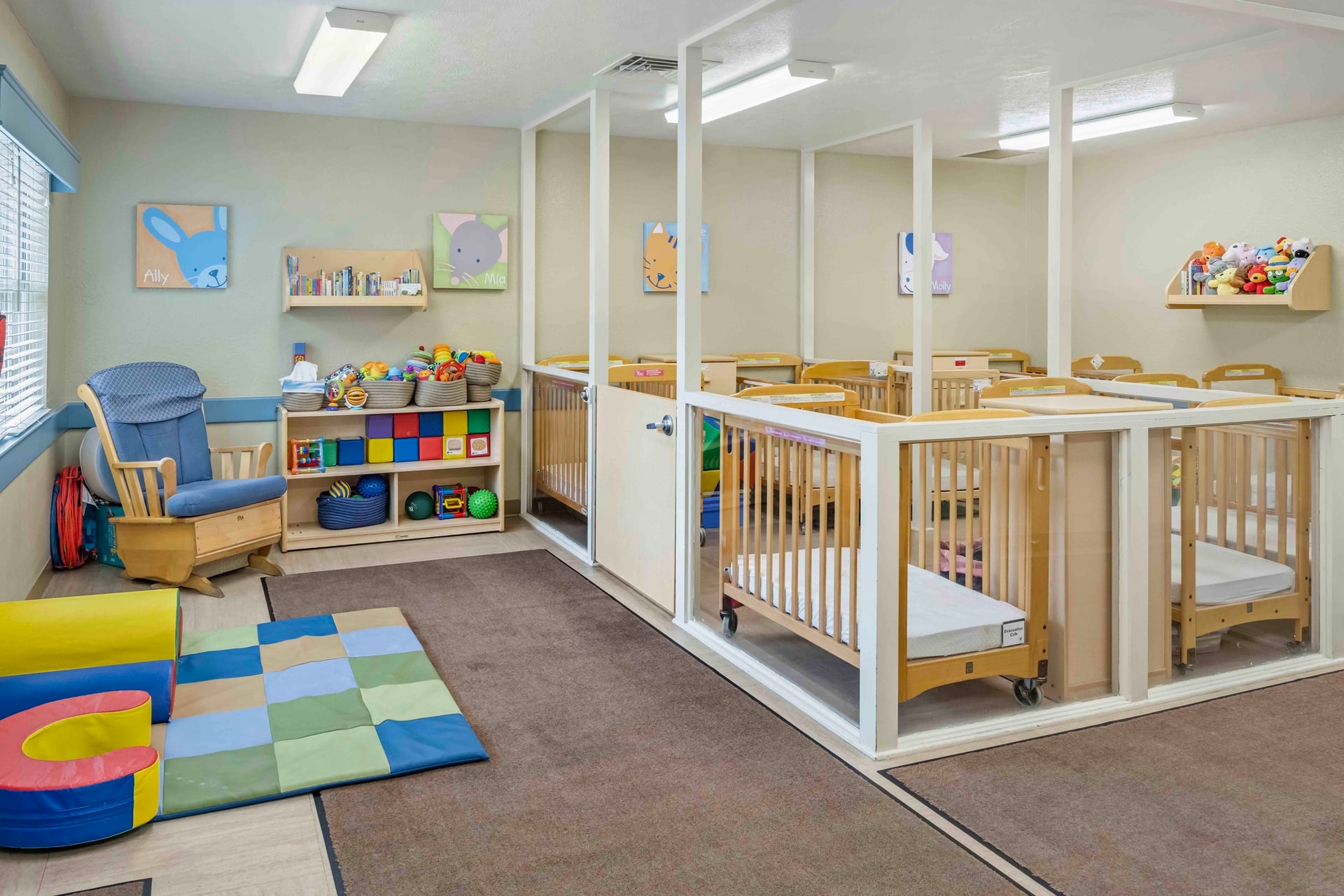 infant room at primrose lewis center